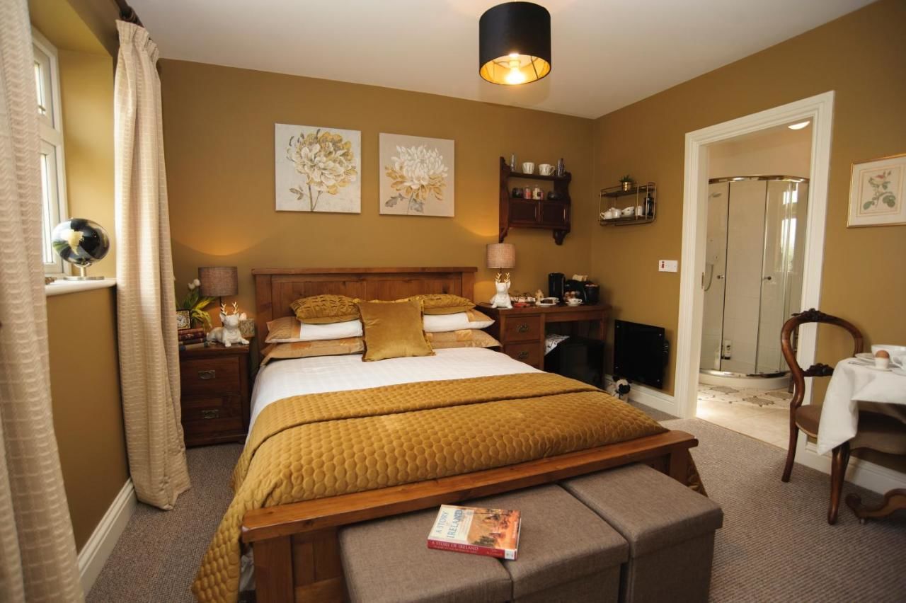 Отели типа «постель и завтрак» The Brown Hen Lodge Bed & Breakfast Бандон-5
