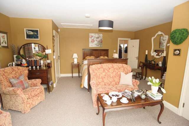 Отели типа «постель и завтрак» The Brown Hen Lodge Bed & Breakfast Бандон-3